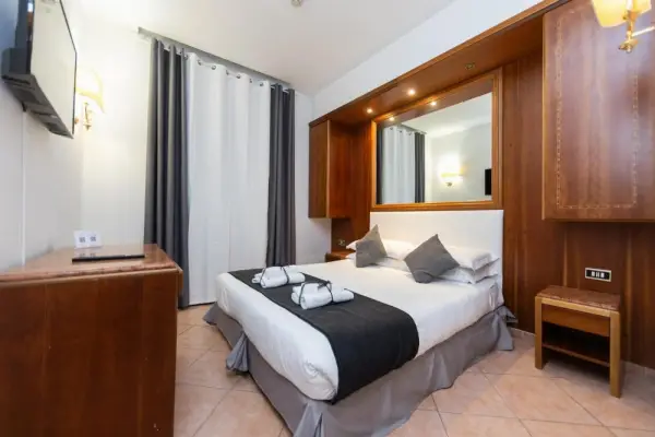 Hotel Max Main image