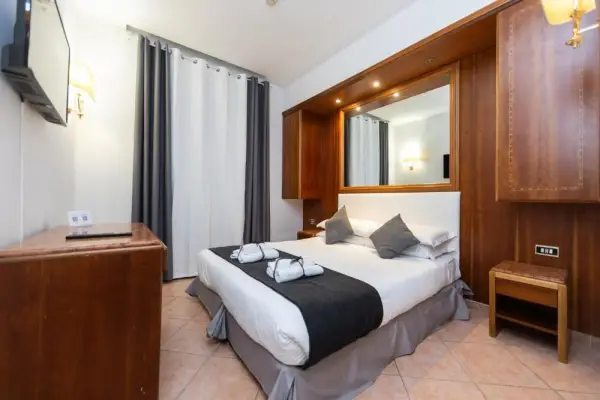Hotel Max 7